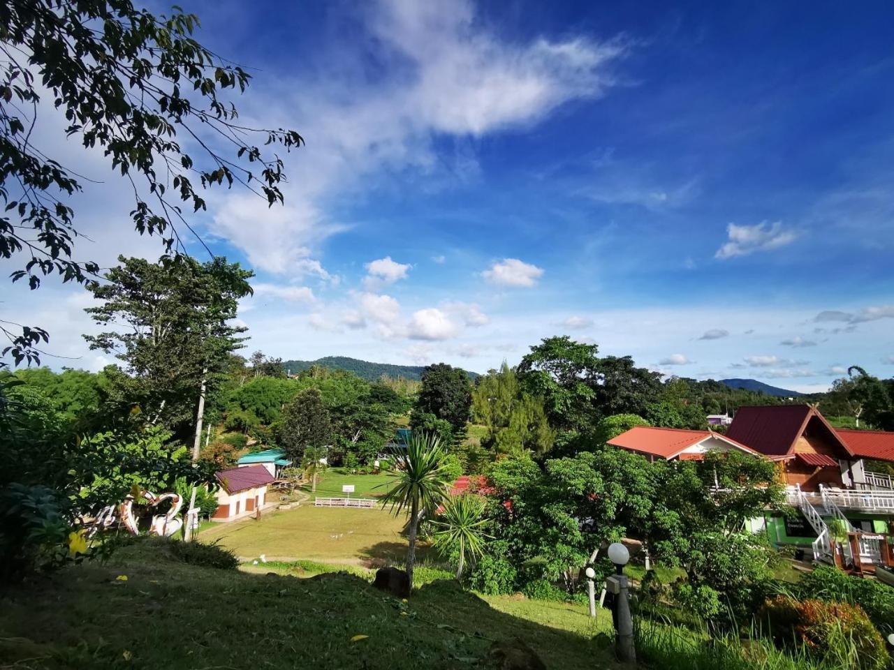 Ban Khao Ya Nua บ้านพนาวันเขาค้อรีสอร์ท מראה חיצוני תמונה